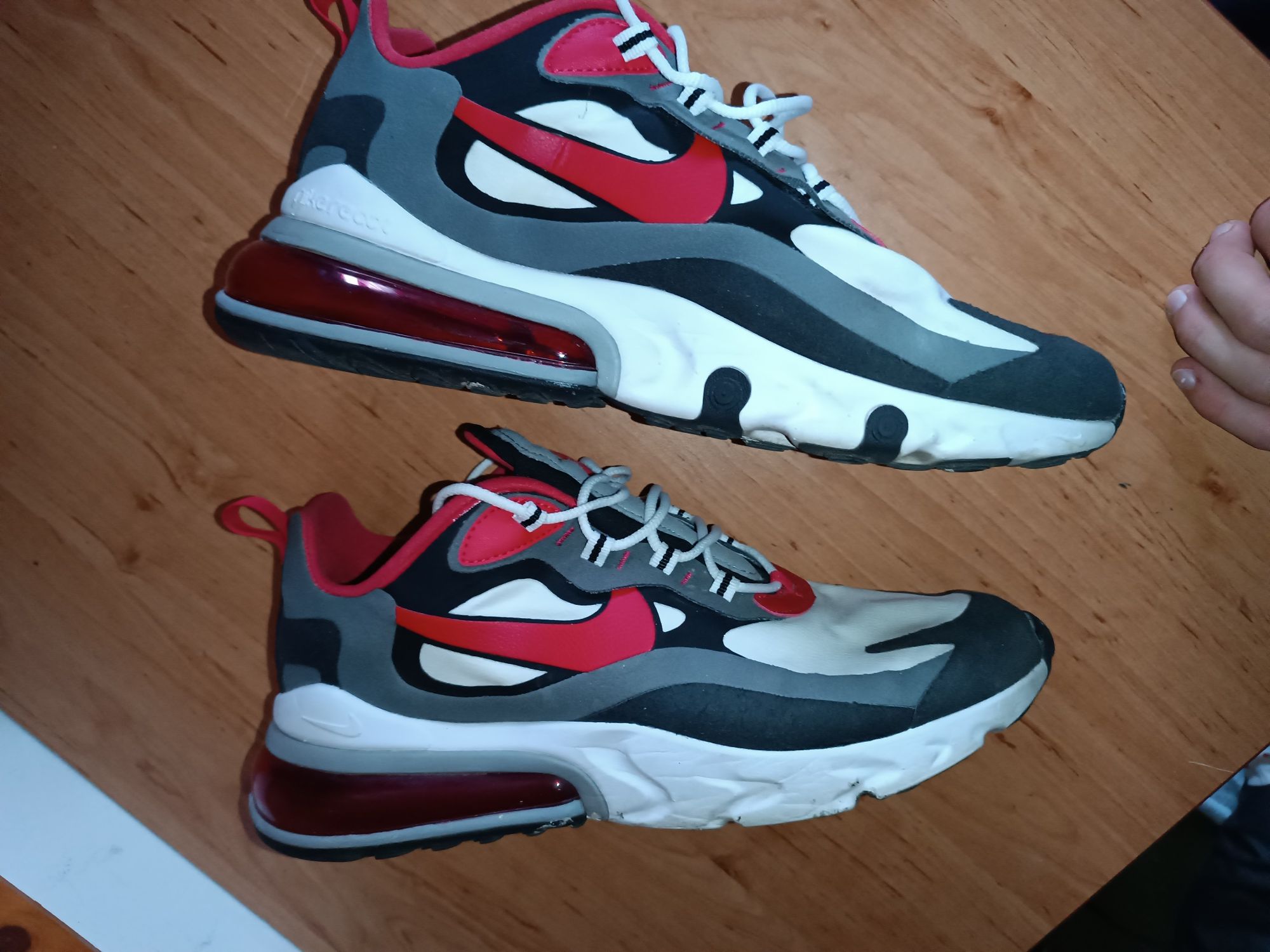 Nike air react 270 Roz.44