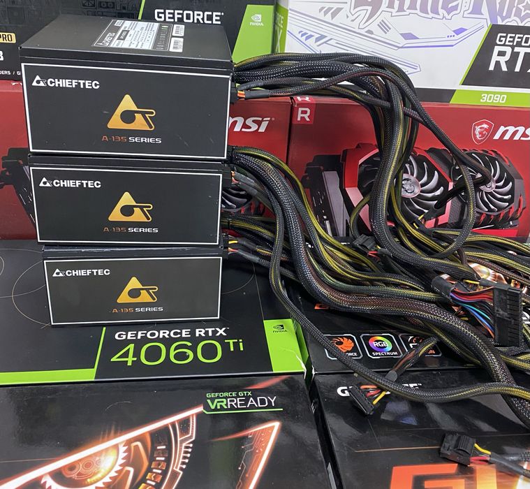 Блок живлення Chieftec APS-1000 w 80 bronze plus.