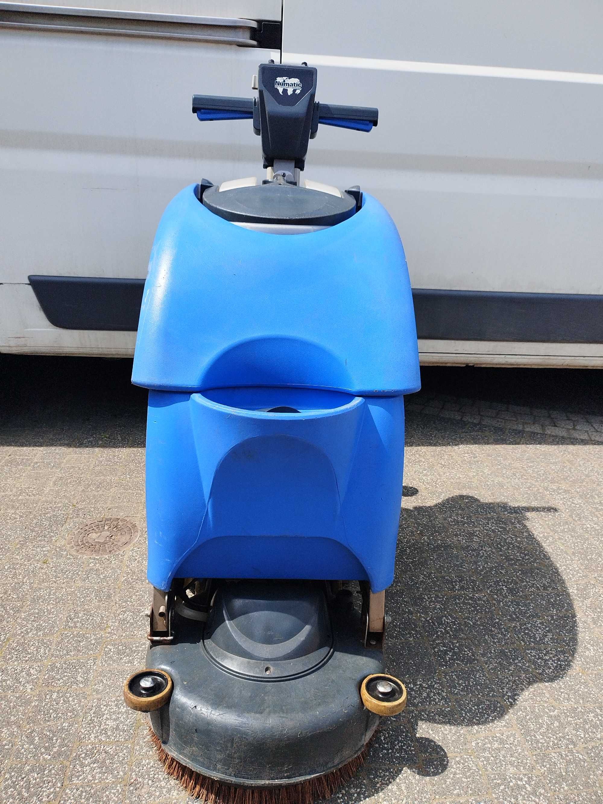 Szorowarka Numatic TTB 3450/100T *Gwarancja*