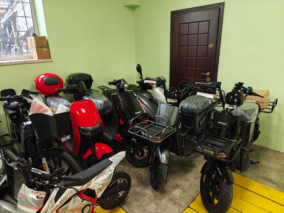 Скутер SPARK SP150S-17R Безкоштовна доставка 100км