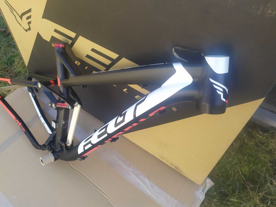 Felt  Virtue 60 29" rama Alu Hydroform FullSuspension  NOWA  Roz.18''