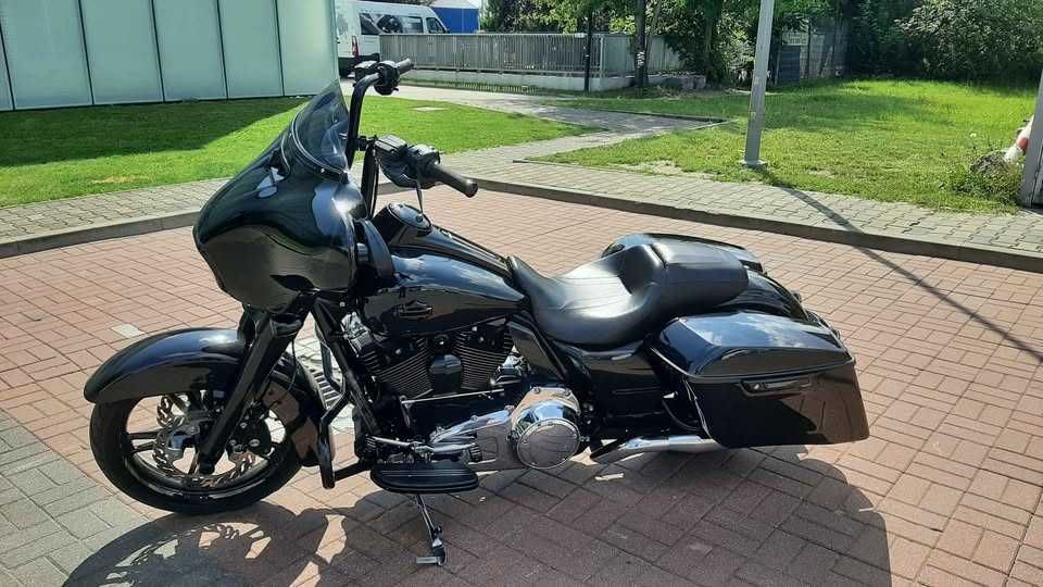 2014 Harley-Davidson Street Glide FLHX 103