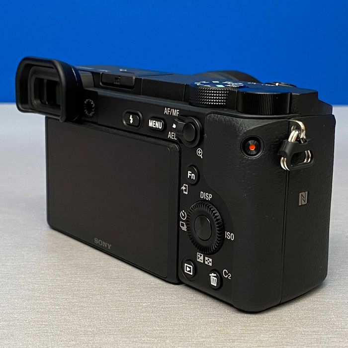 Sony Alpha A6400 + E PZ 16-50mm f/3.5-5.6 OSS II | 3 ANOS DE GARANTIA