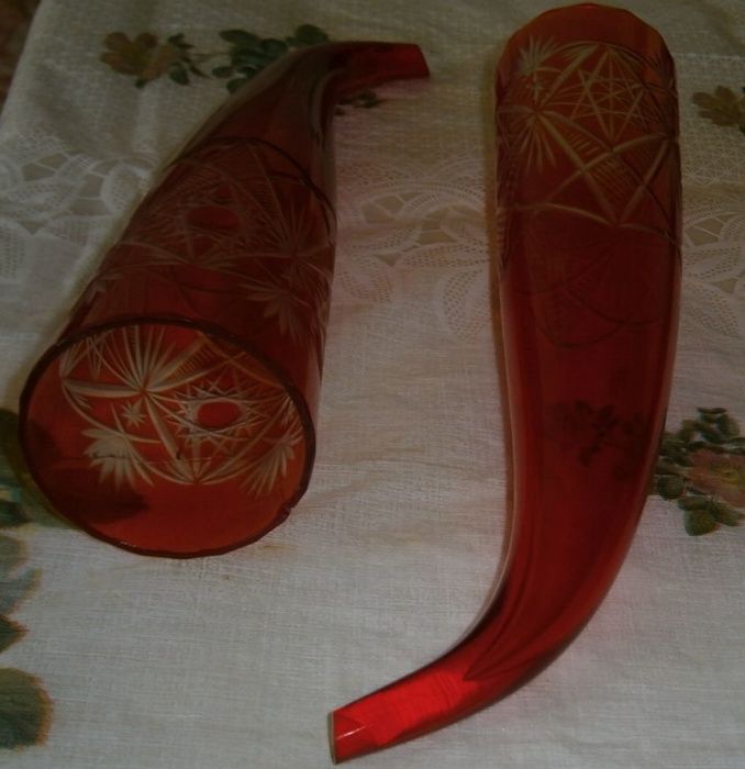 Рог изобилия, красный хрусталь, пр-во Чехия прошлого века