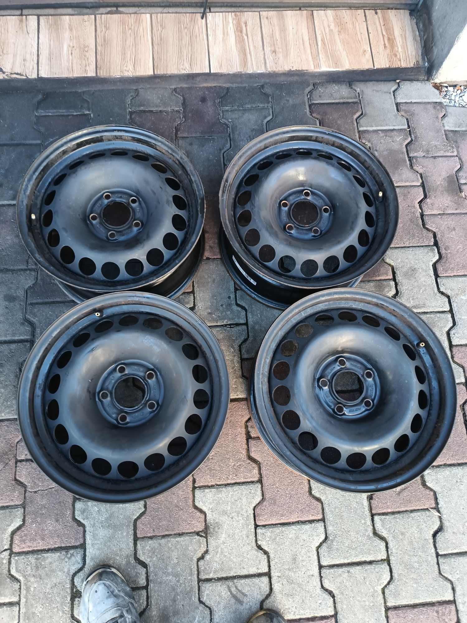 5x112 16 cali Audi Seat VW Skoda