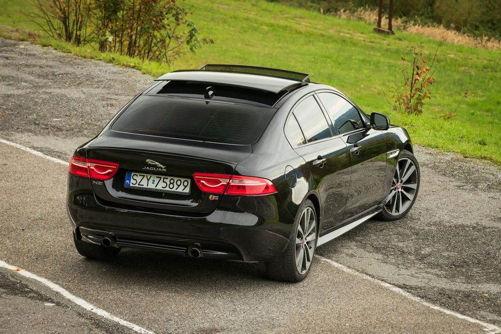 Jaguar XE 3.0 V6 380km Full Opcja