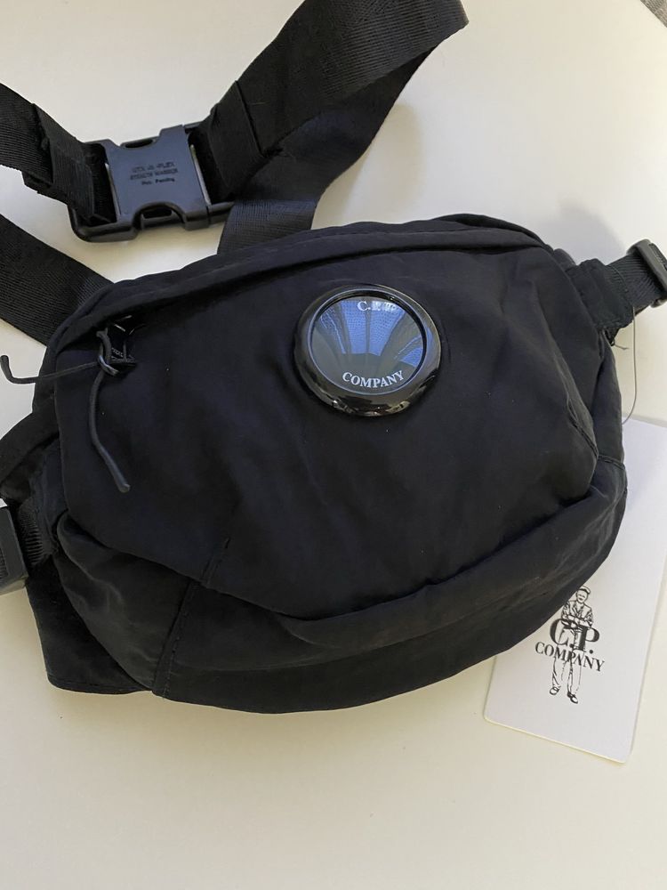 Сумка бананка сумочка Cp Company Crossbody Pack нова