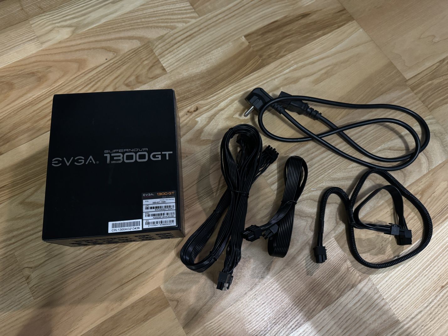 Блок питания EVGA SuperNOVA 1300 GT 1300W