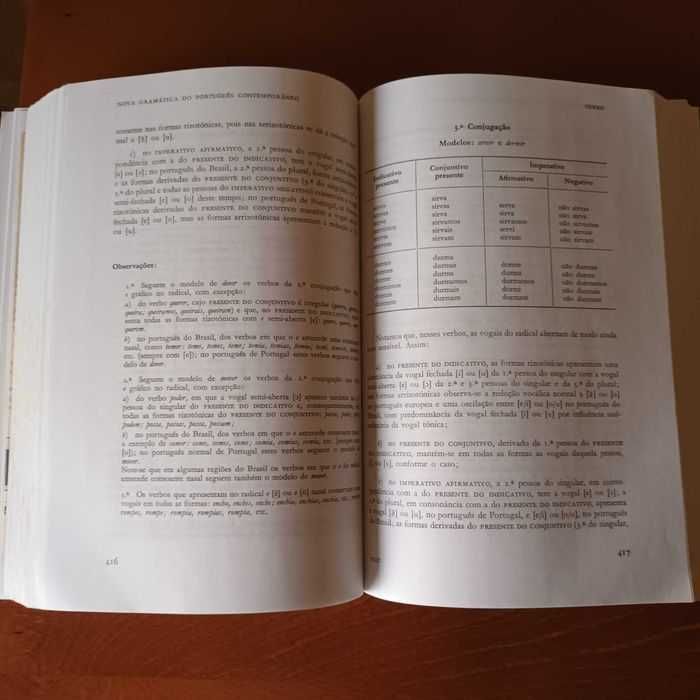 Gramática de Português Contemporâneo