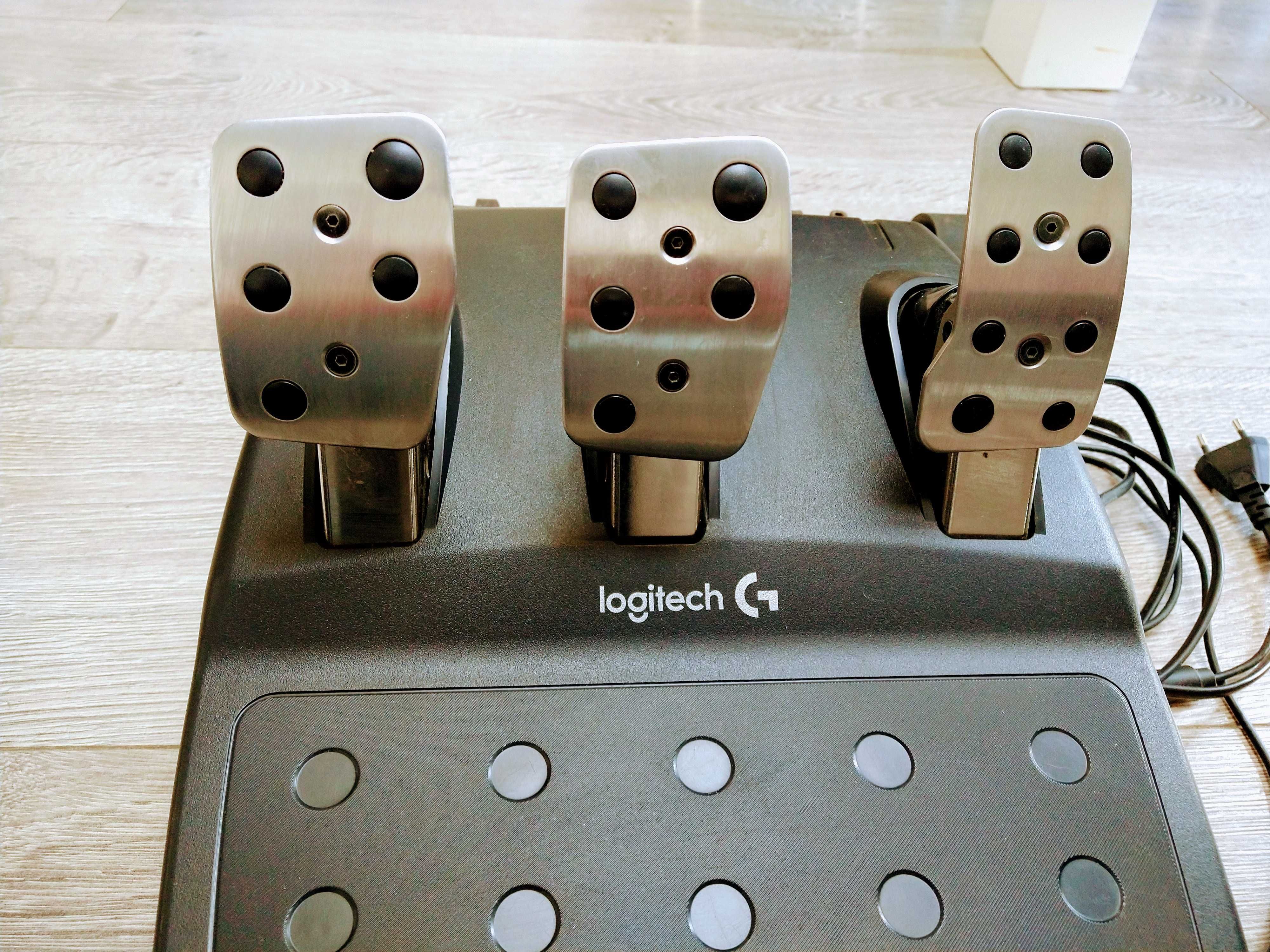 Kierownica Logitech G920 + stojak Wheel Stand Pro Deluxe - igiełka