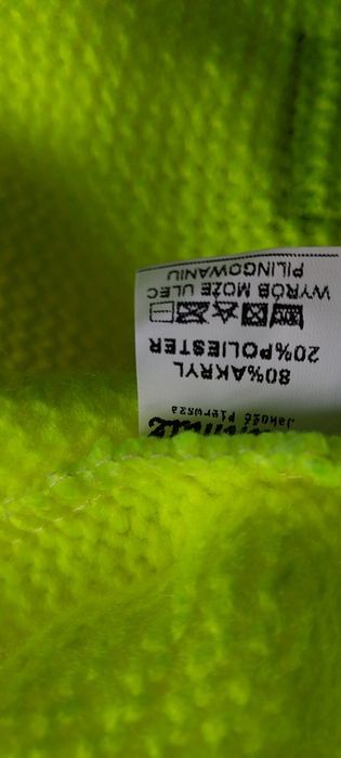 Sweter damski w szpic