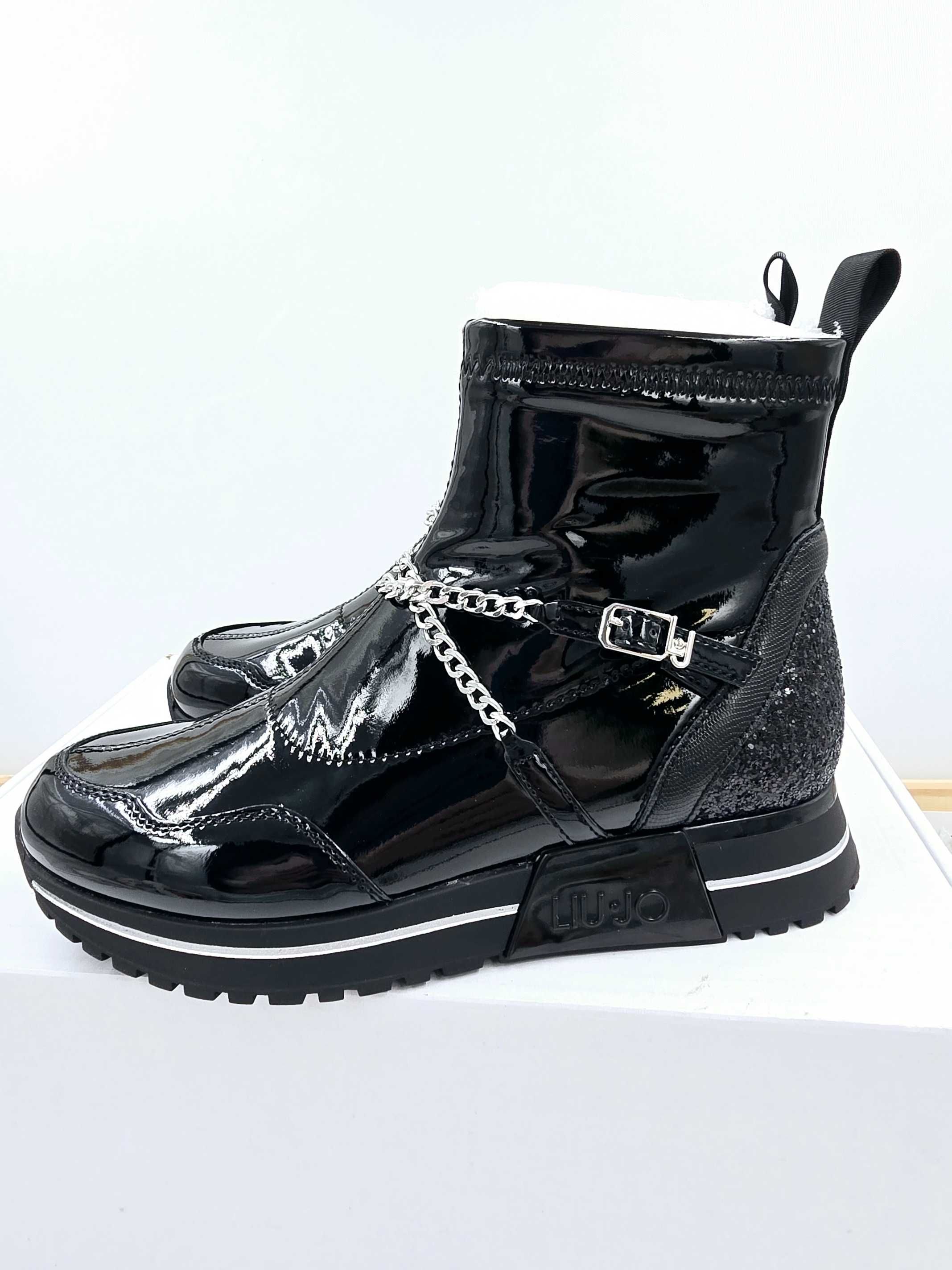 Botki damskie  lakierowane na zamek Kiss 637  Liu  Jo R.38 LI81W