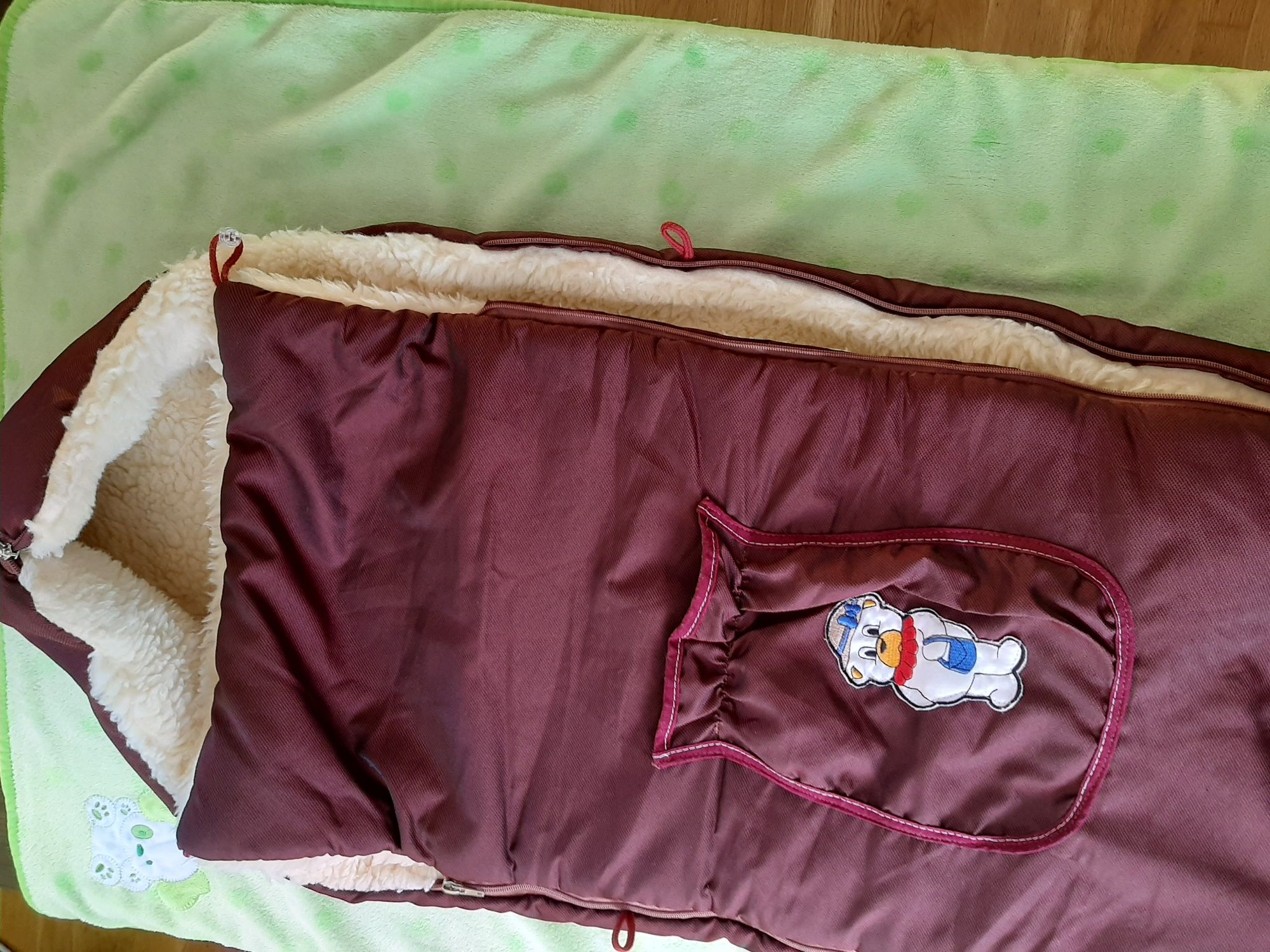 Śpiworek kożuszek do wózka sanek