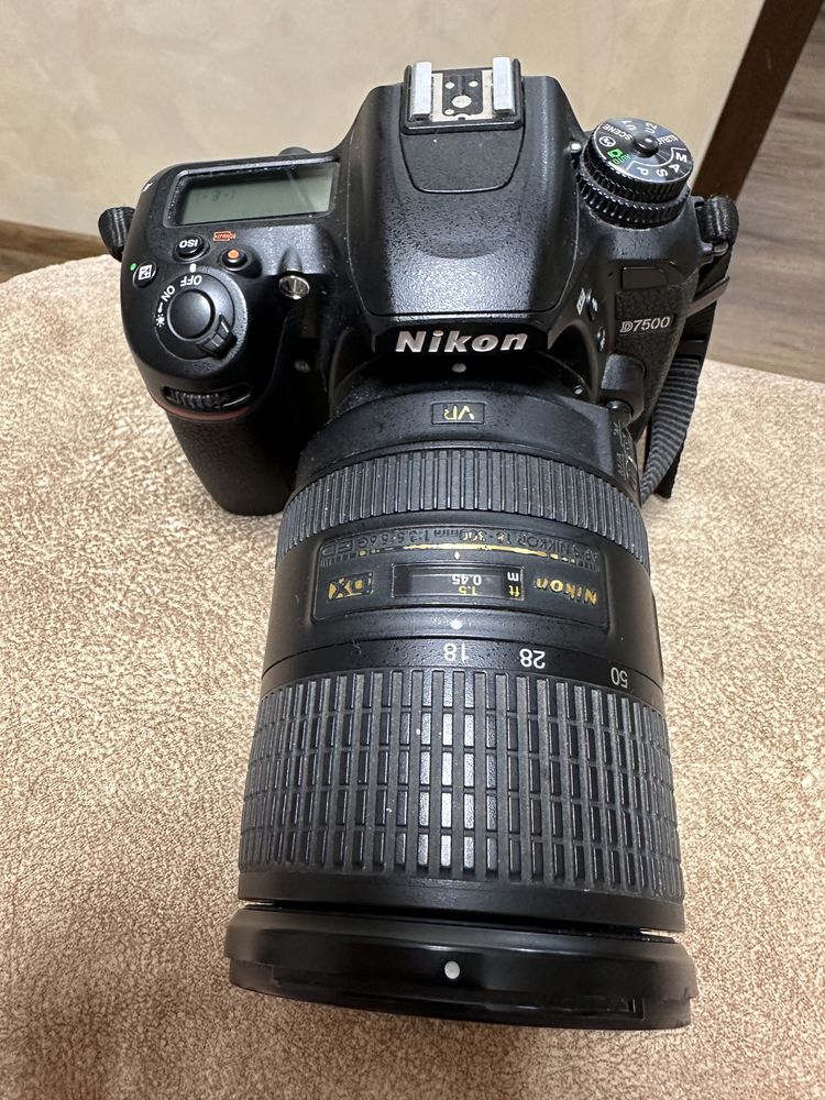 Nikon D7500+обьектив Nikkor 18-300 mm