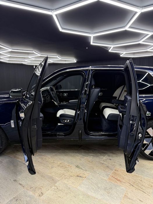 Rolls-Royce Cullinan Rolls-Royce