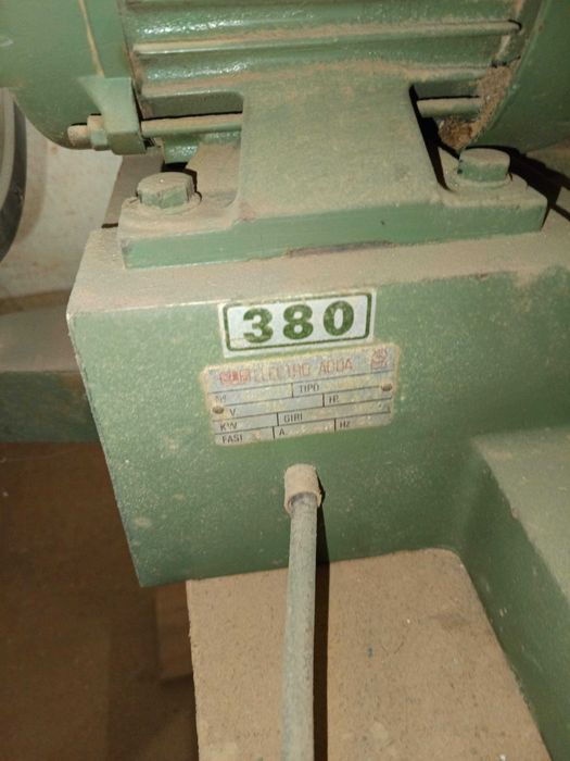 Lixadeira de disco e cinta DGL 150