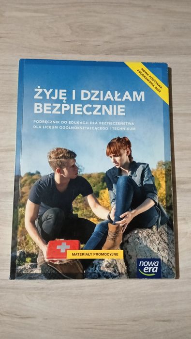 Podręczniki do pierwszej klasy technikum lub liceum