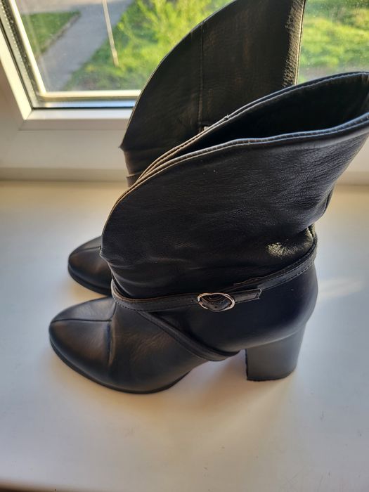 Шкіряні напів сапоги