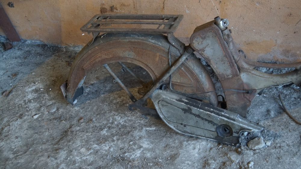 Simson SR2 1958r rama błotniki kierownica osłona łańcucha lagi itd