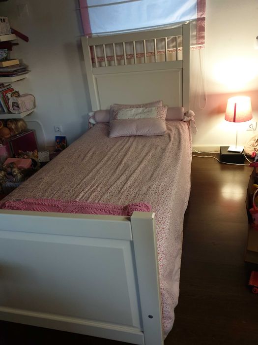 Cama individual lacada branco