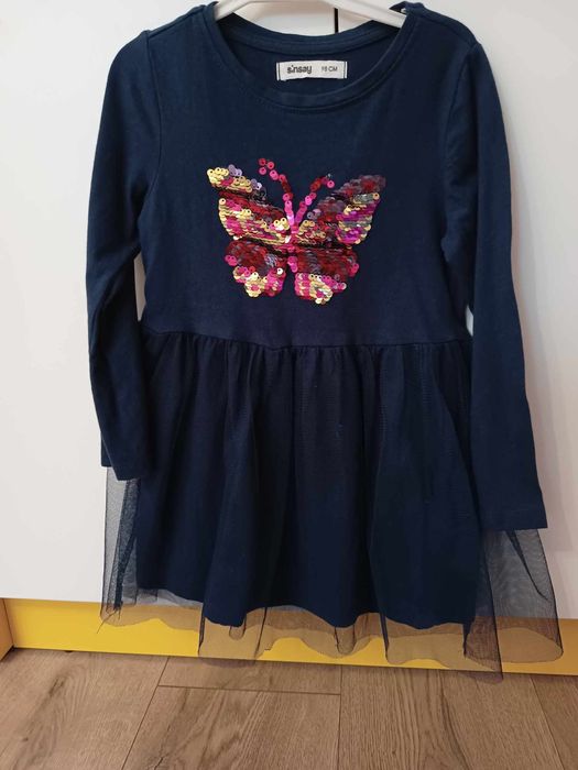 5 ślicznych  sukienek  rozm. 98