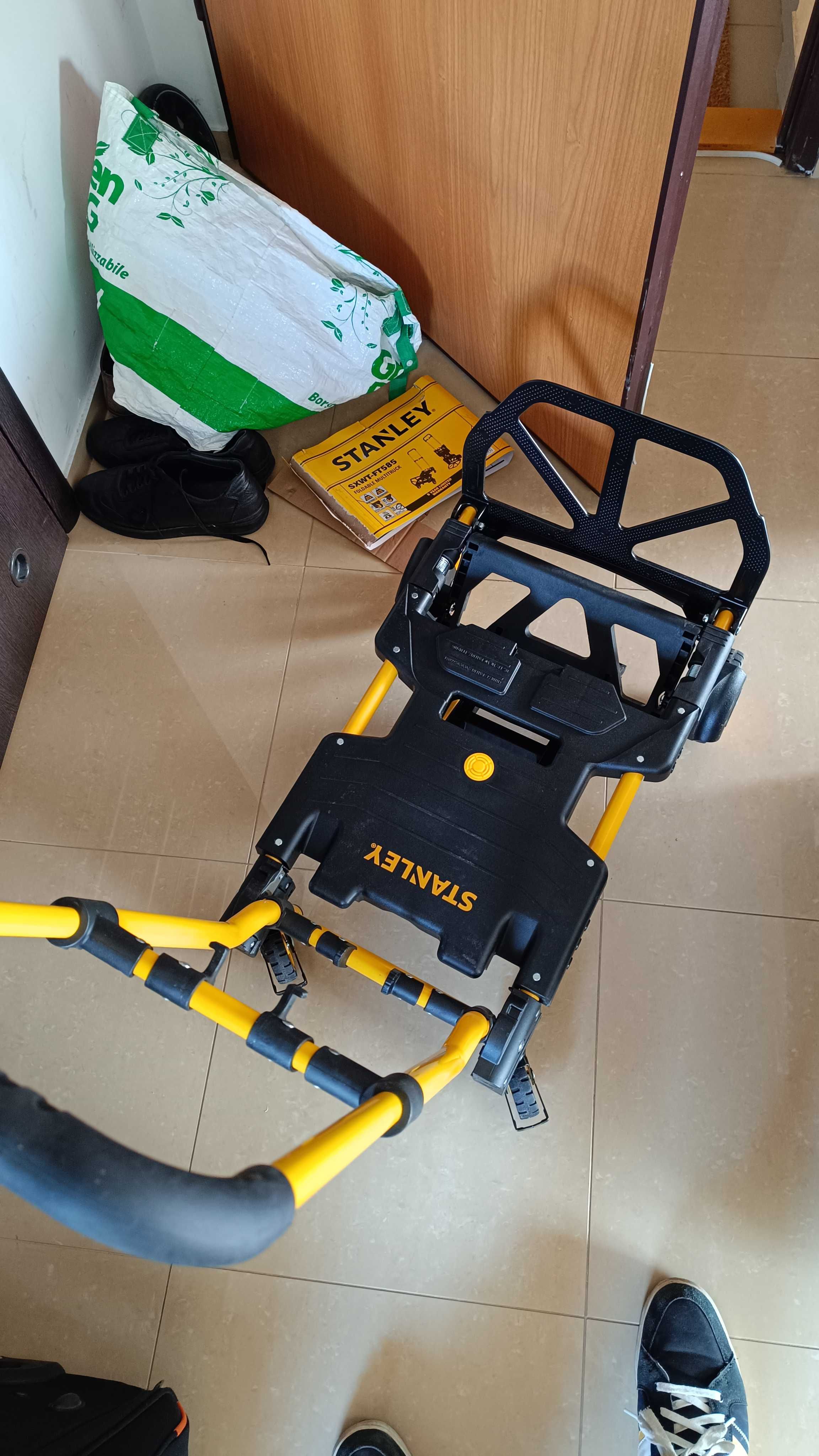 Kurier GRATIS, Stanley SXWTD-FT585 składany wózek transportowy, 137 kg