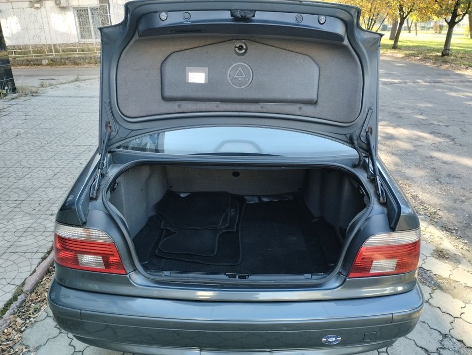 Свіжа БМВ Е39 2.0tdi 2001рік стан супер