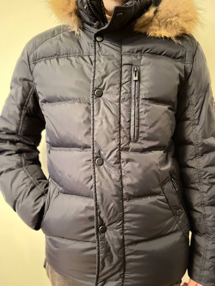 Чоловіча зимова куртка пуховик розмір 46 S