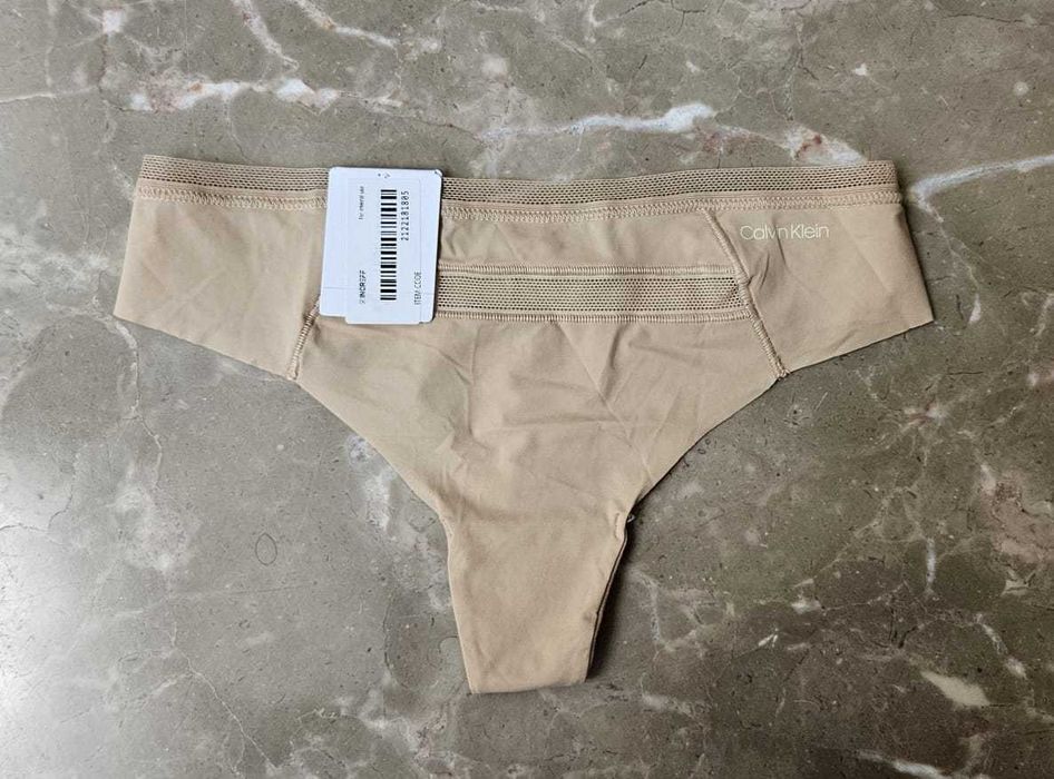 Calvin Klein NOWE elastyczne majtki/ stringi damskie, rozmiar XS