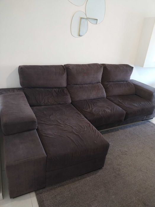 Sofá chaise longue castanho