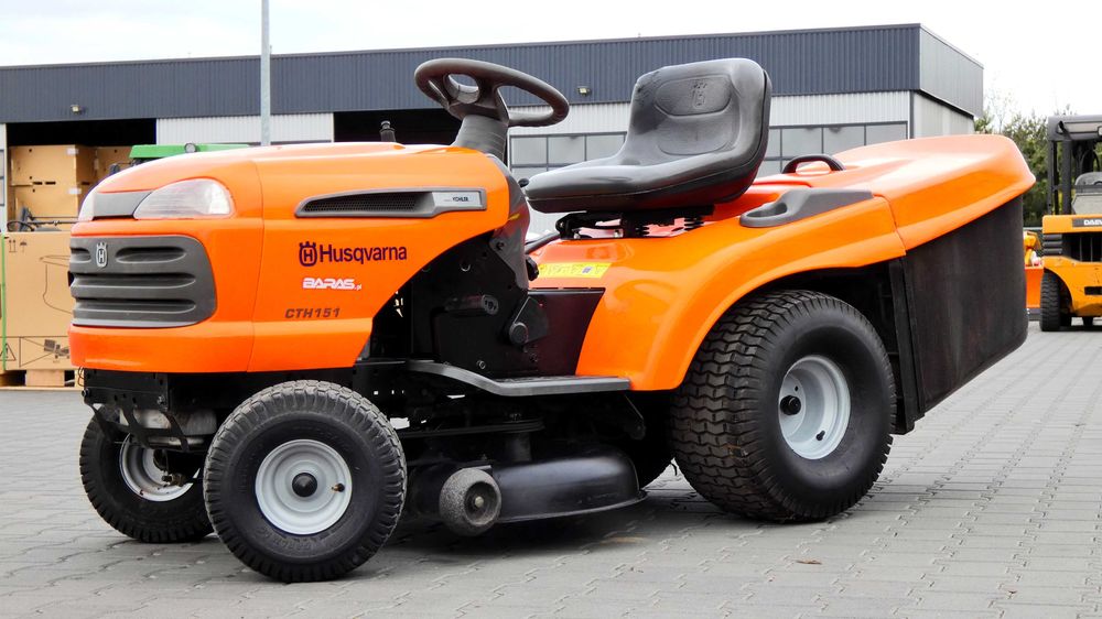 Traktorek kosiarka Husqvarna CTH151 (150401.5) - Baras