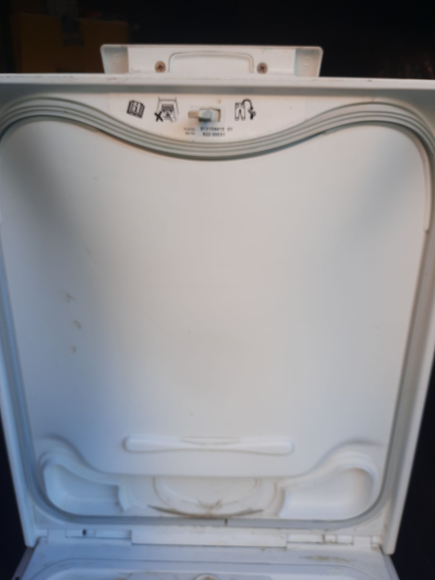 Pralka Electrolux EWT11046RW uszkodzona na części tanio