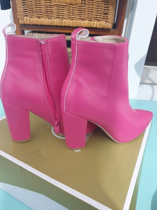 Botas novas tamanho 36