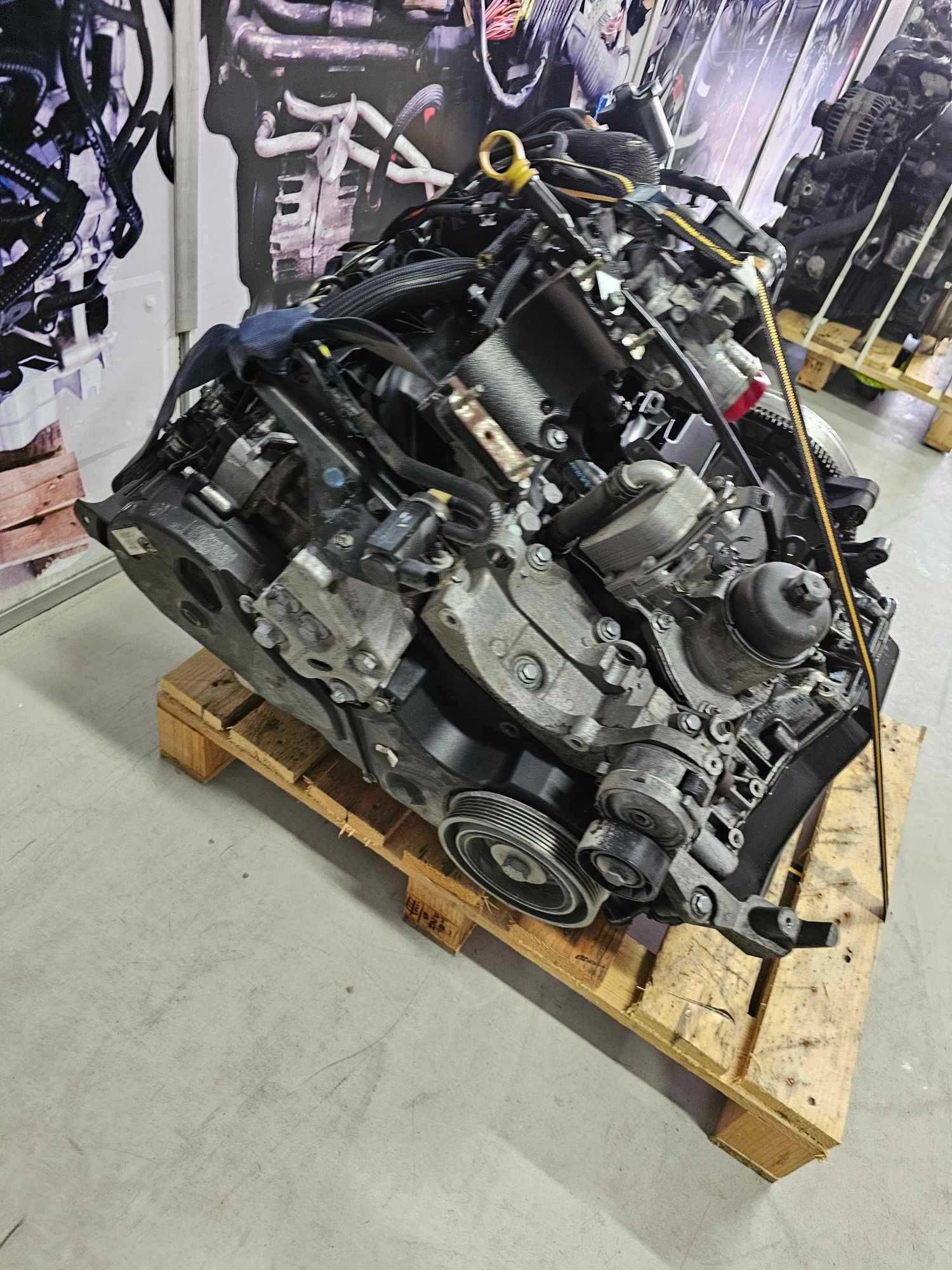 Motor Peugeot 407 2.2 HDI de 2008, ref 4HT