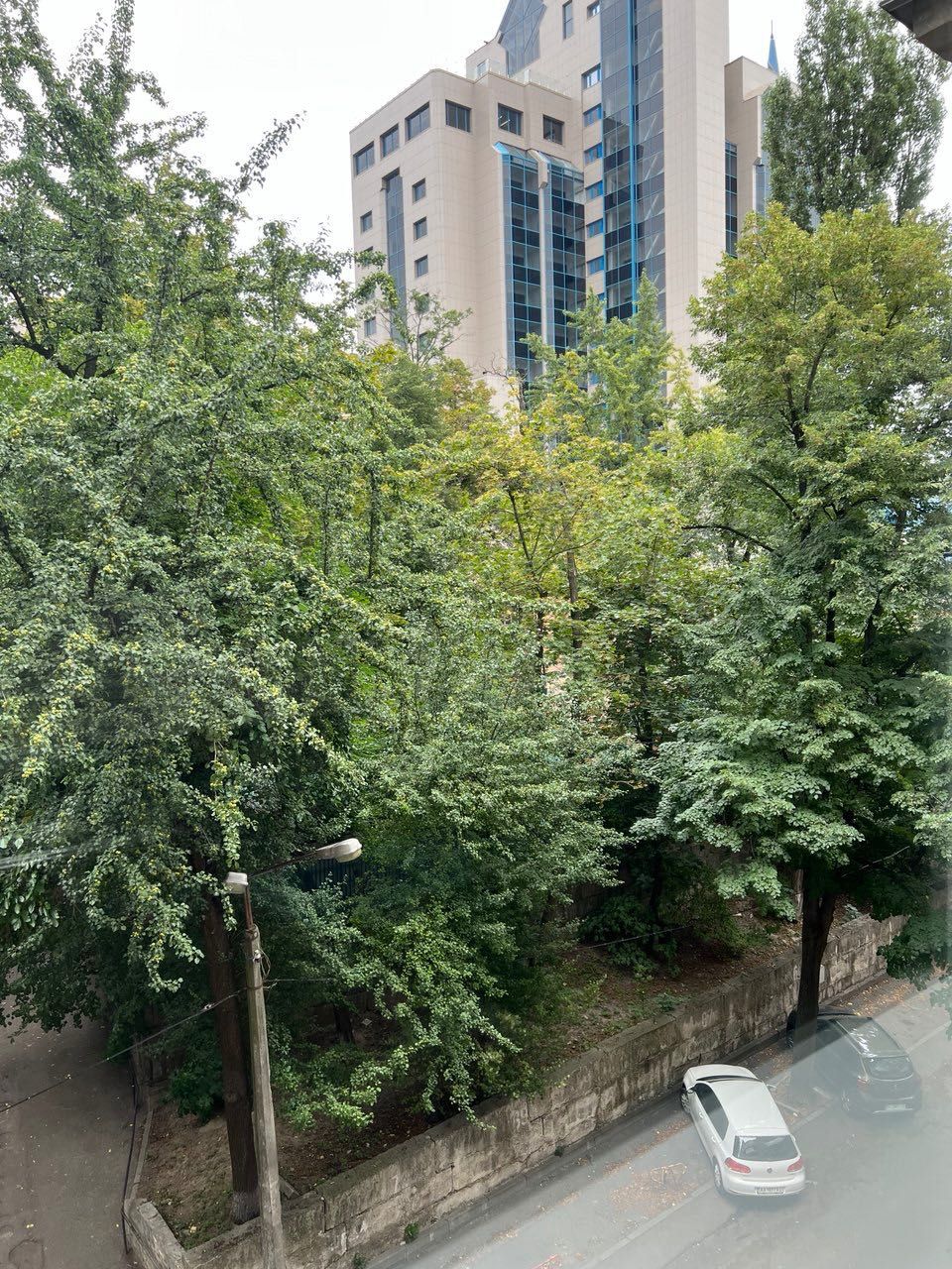 Оренда 3-кімнатної квартири, Кропивницького 16,80 м², своє опалення