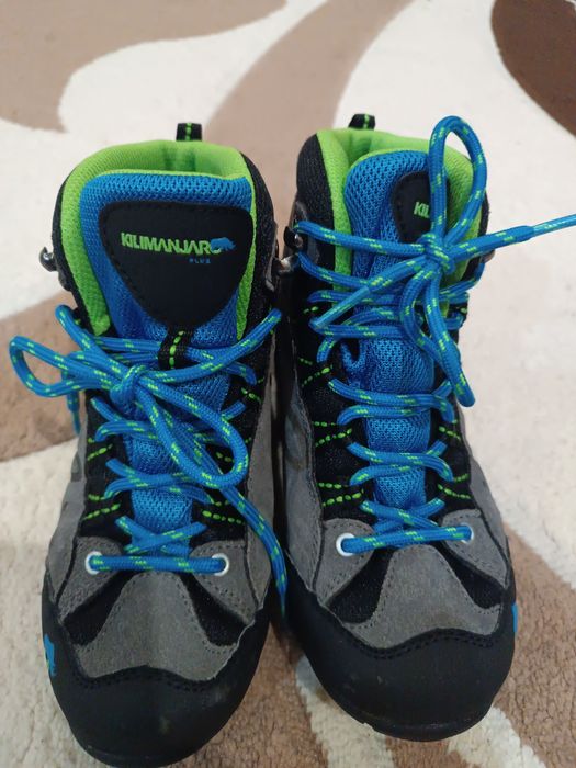 Продам зимові ботинки на хлопчика