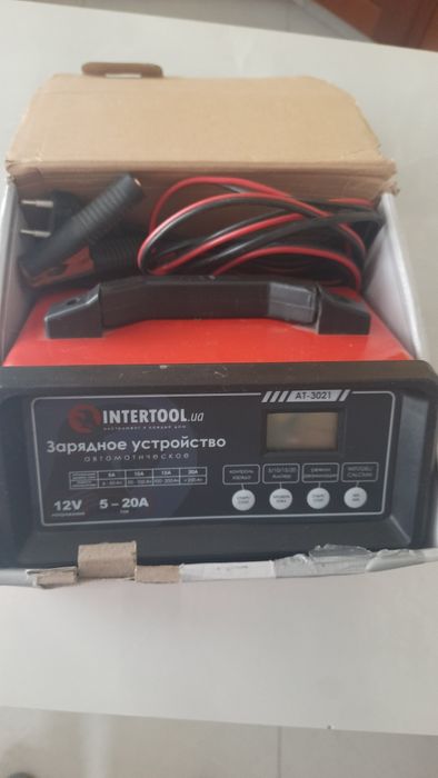 Зарядное intertool 12в 5-20А все типы АКБ
