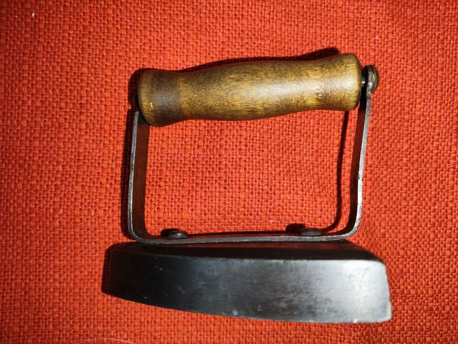 Stare zabytkowe żelazko na duszę Antyk MÖLINTORPS KOLBÄCK"