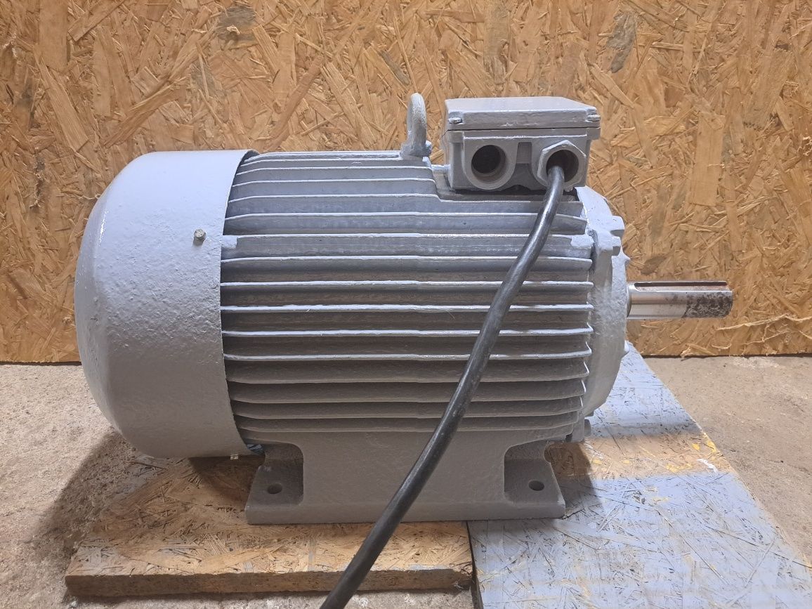Silnik elektryczny 16,2kw