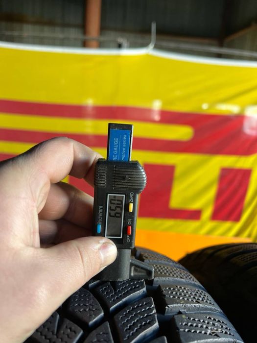 Шини 215/65 r16 Goodyear Ultra Grip Зима (262)