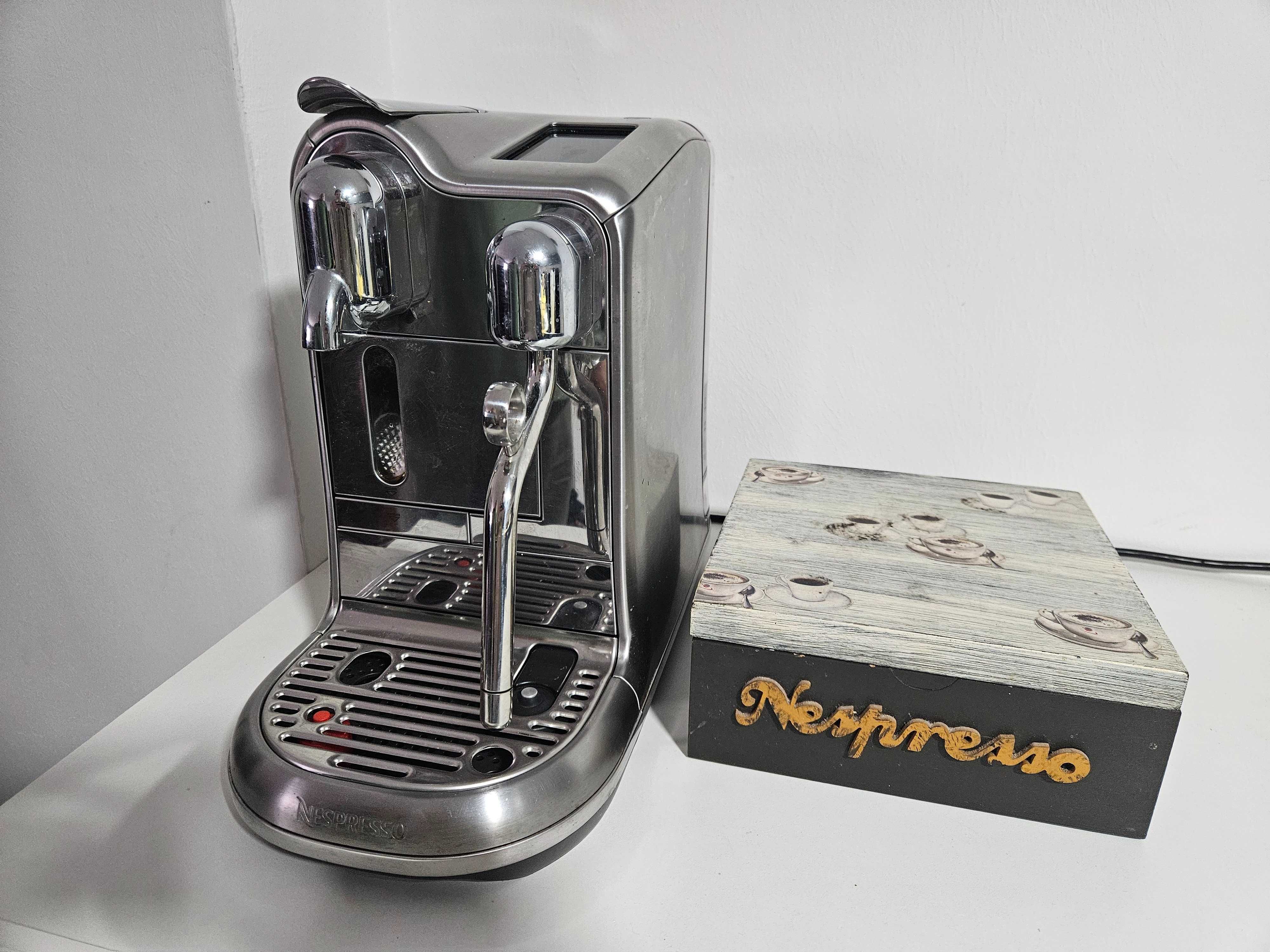 Maquina Nespresso Creatista Pro