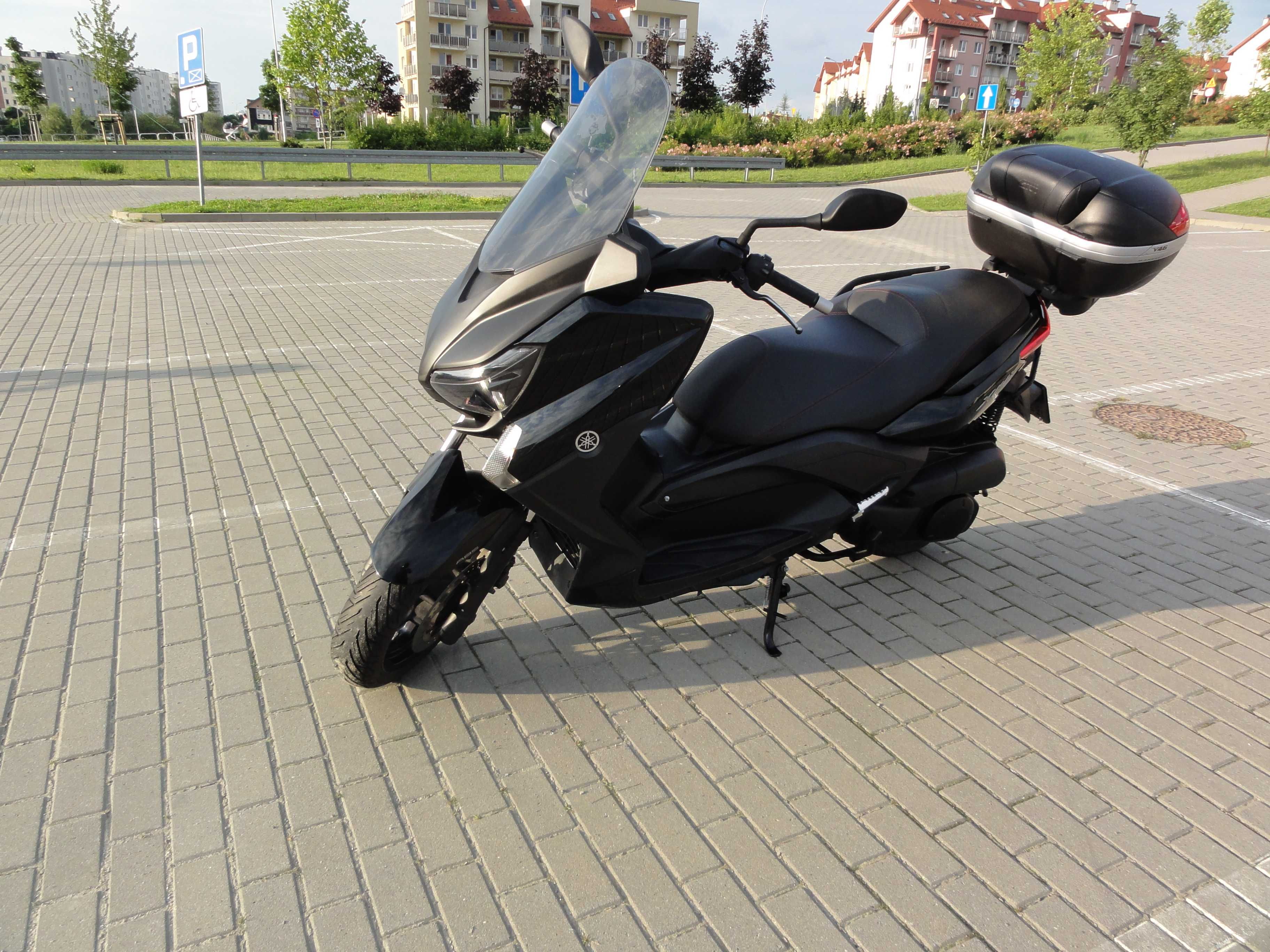 Yamaha X-Max 250