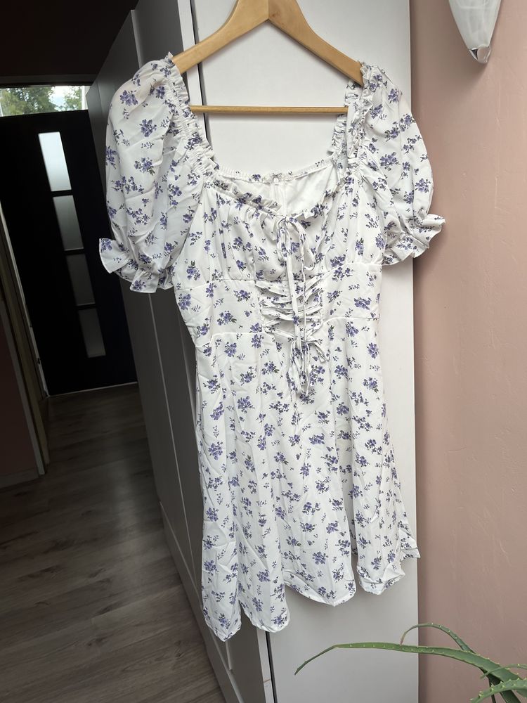 Sukienka mini fairycore gorset bufiaste rękawy
