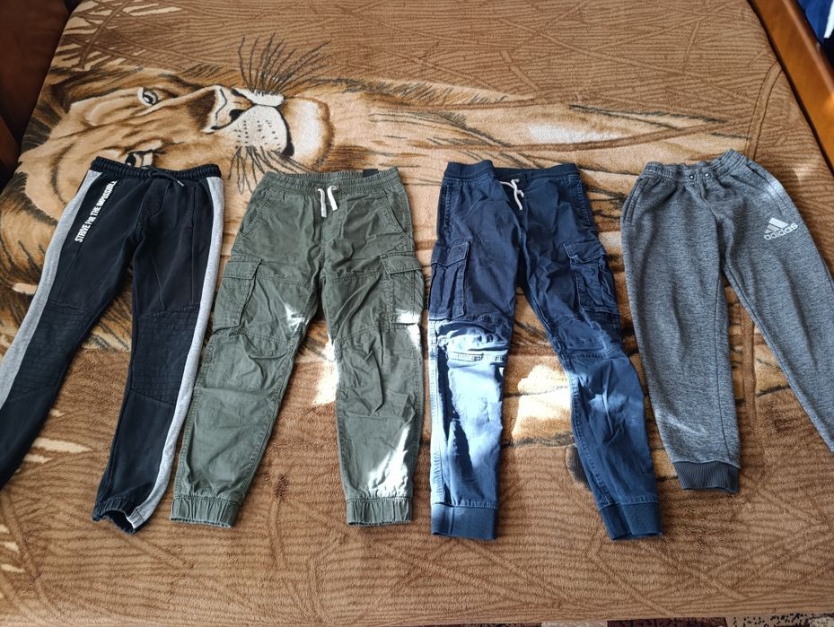 Спортивні штани на хлопчика 9-10 років