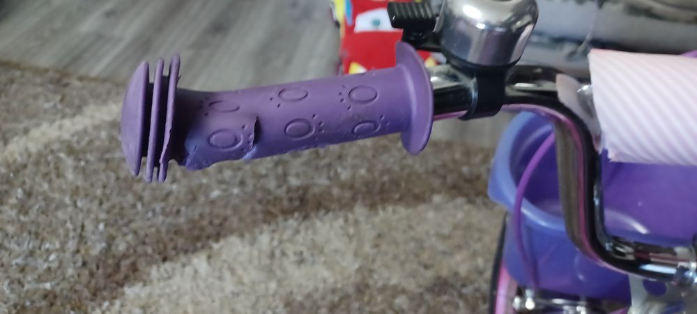 Детский велосипед для девочки.