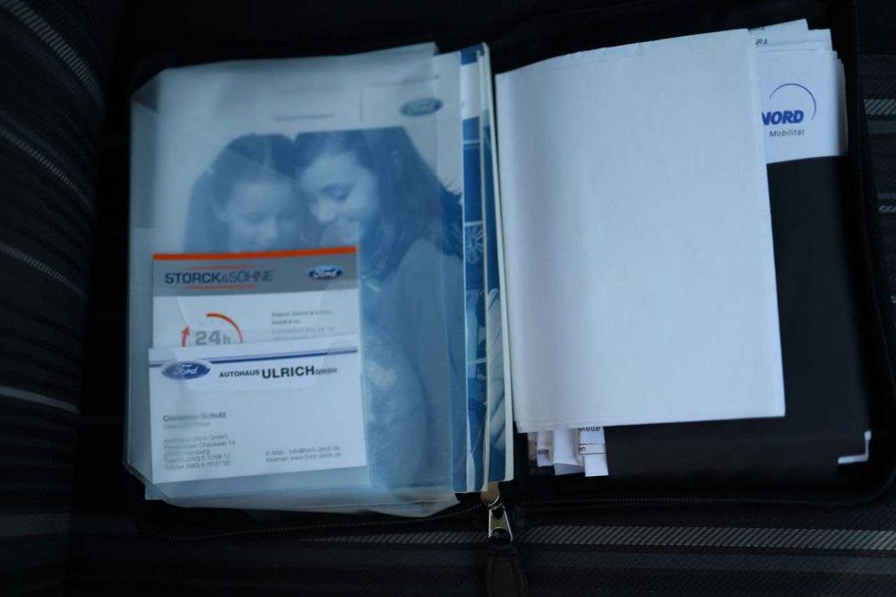 Ford Focus 2009 Hatchback II покоління (FL)•1.4 Duratec МТ (80 к.с.)