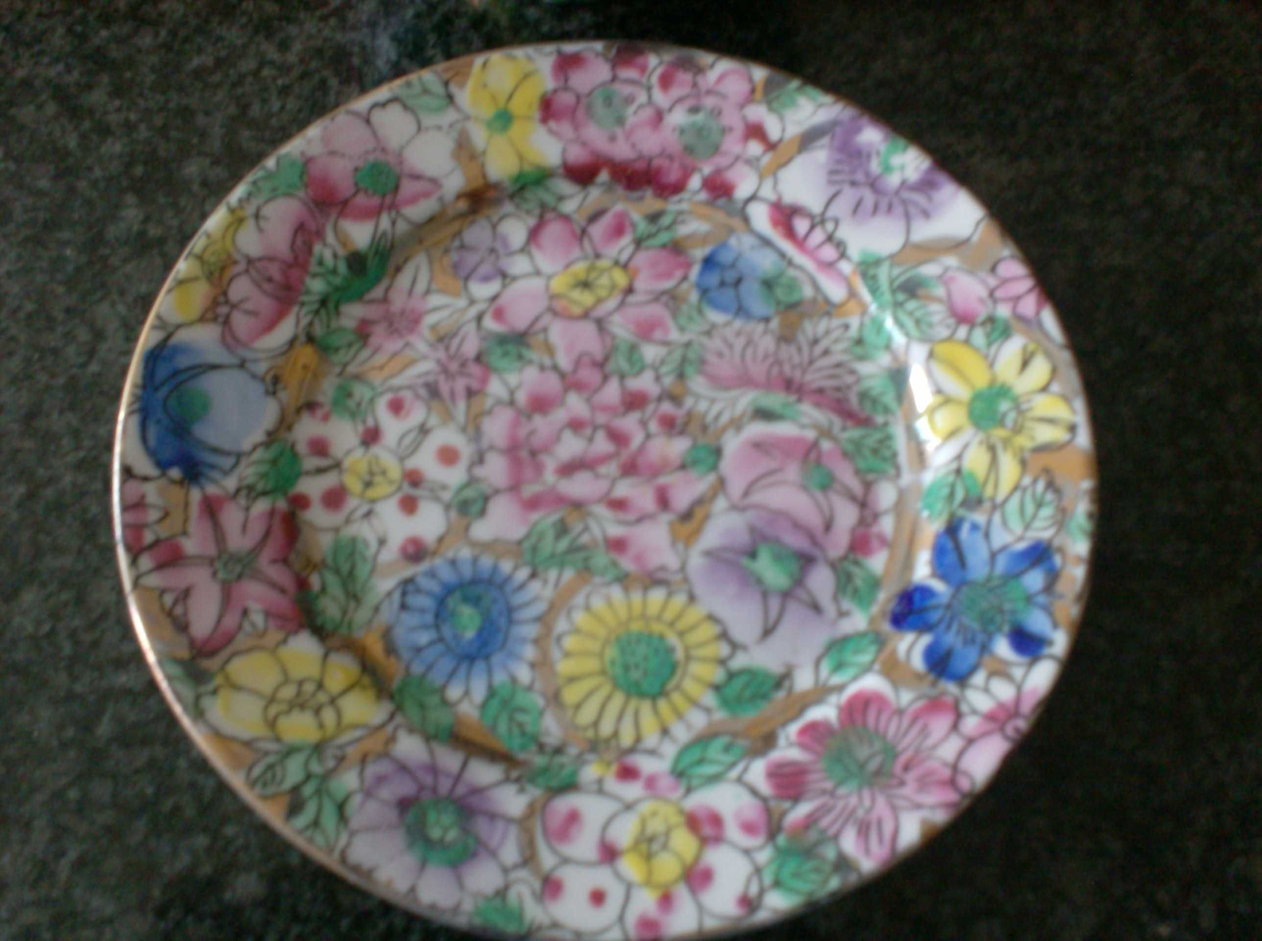 Porcelana Rivitex Brasões, pintura chinesa, anos 60