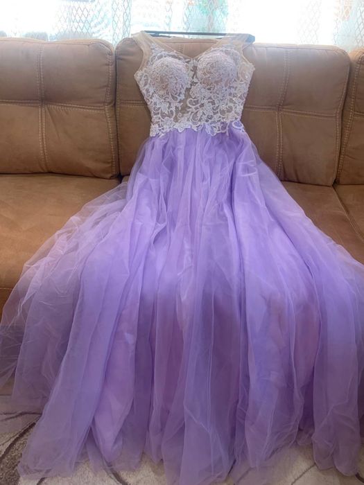 Випускне плаття лавандового кольору розмір S (44)