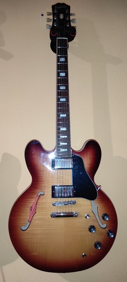 Epiphone ES-335 Figured ID inspired by Gibson gitara elektryczna