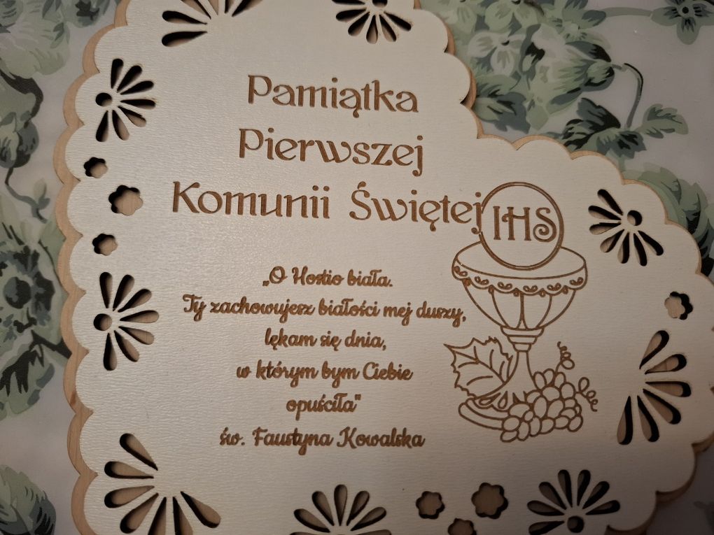 Pamiątka na Dzień I Komunii Świętej ‐ stojak serce